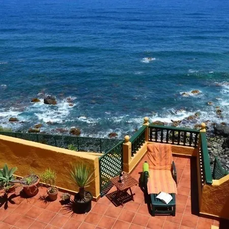 Holiday home Renoviertes In Mit Sonniger Terrasse Und Meerblick San Juan de la Rambla